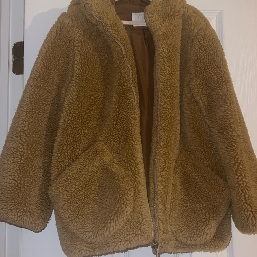 Zara girls jacket, size 9.